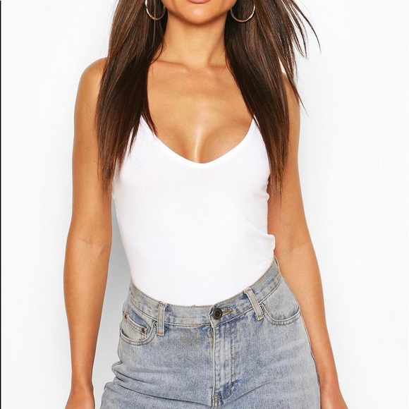 Boohoo strapy bodysuit. - Picture 2 of 5